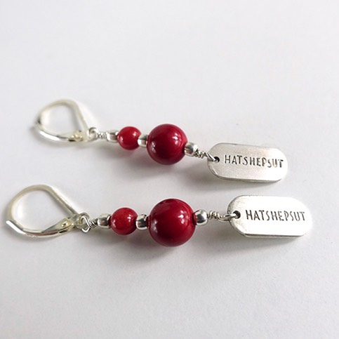 Pendientes Hatpshesut con holowita roja c